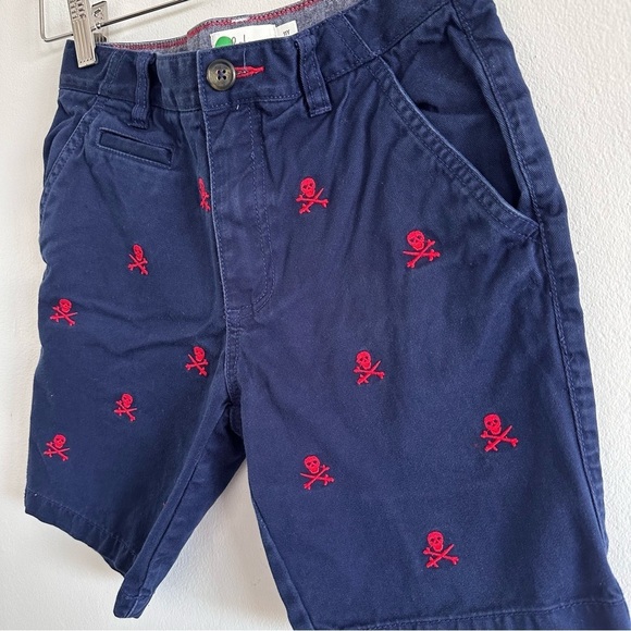 Bundle of 2 boys Boden skull embroidered short and Old navy cool human hoodie - Picture 3 of 8
